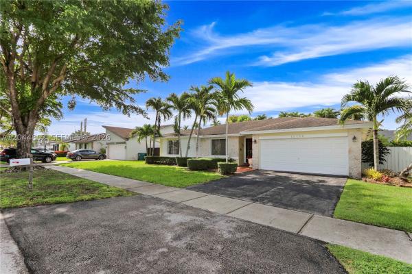 12730 SW 119th St, Unincorporated Dade County, Florida 33186, image 1