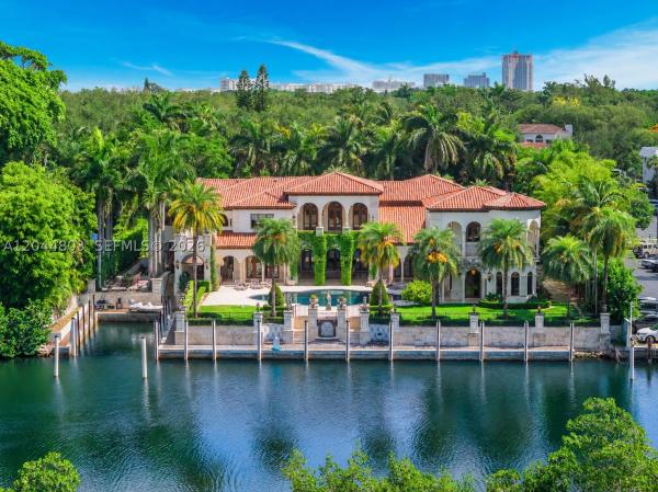 Baker Homestead, 150 Edgewater Dr, Coral Gables, Florida 33133, image 2