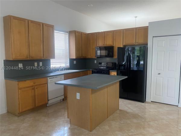 Pelican Trace, 1315 NW 143rd Ave, Pembroke Pines, Florida 33028, image 1