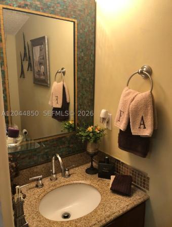 Garden Apartments, 248 Majorca Ave, Coral Gables, Florida 33134, image 1
