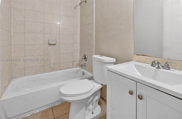 Henry Ford, 812 NW 70th St, Miami, Florida 33150, image 3