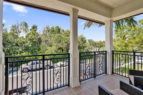 Paloma Lakes, 4760 Mimosa Pl #1015, Coconut Creek, Florida 33073, image 2