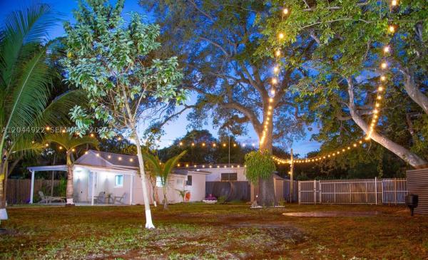947 NE 149th St, Unincorporated Dade County, Florida 33161, image 3