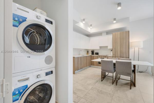 Smart Brickell 1, 239 SW 9th St #1801, Miami, Florida 33130, image 1