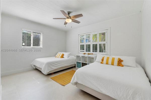 Tropical Isle Homes, 301 Hampton Ln, Key Biscayne, Florida 33149, image 1