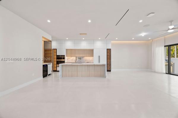 Bijou Lake Ridge, 1135 NE 11th Ave, Fort Lauderdale, Florida 33304, image 2