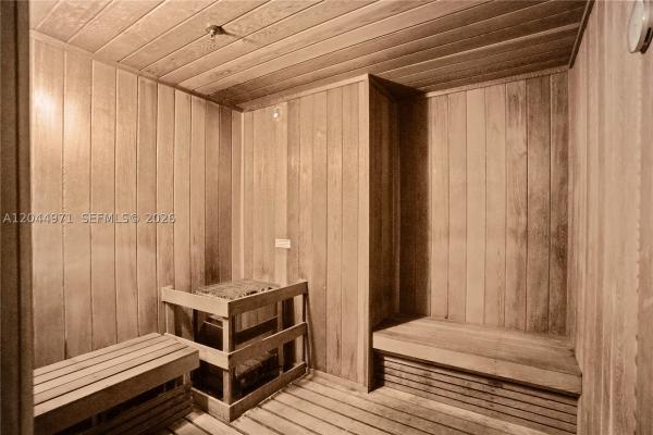 Centro, 151 SE 1st St #PH-04, Miami, Florida 33131, image 1