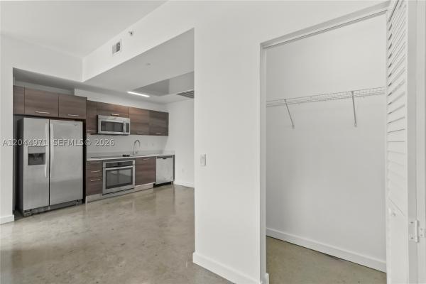 Centro, 151 SE 1st St #PH-04, Miami, Florida 33131, image 3