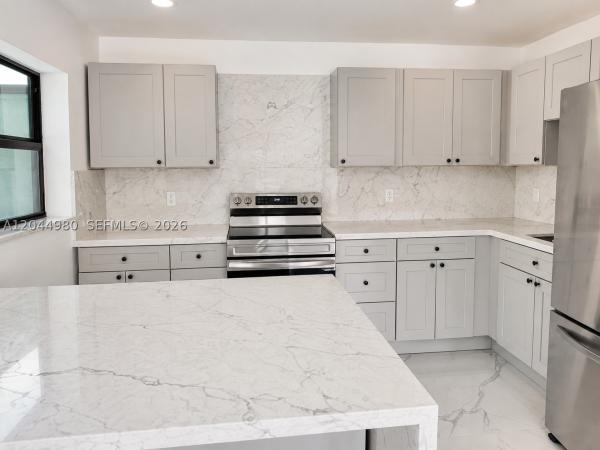 3435 SW 91st Ave, Unincorporated Dade County, Florida 33165, image 2