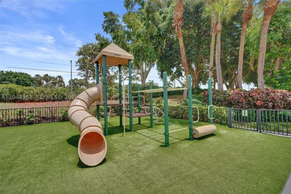Keystone Lake, 19473 NW 24th Pl, Pembroke Pines, Florida 33029, image 1