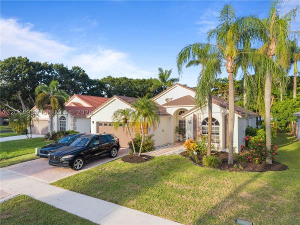 The Estates At Oak Hamlet, 1971 Oak Berry Cir, Wellington, Florida 33414, image 3