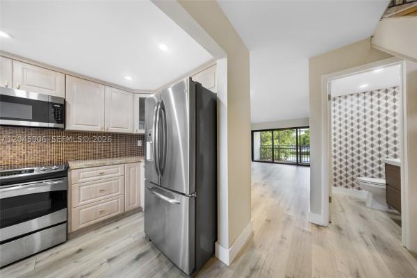 20 NW 87th Ave #A208, Unincorporated Dade County, Florida 33172, image 1