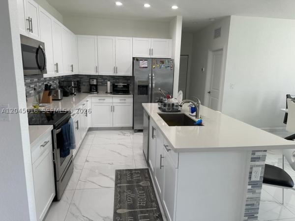 12760 SW 215th Ter, Unincorporated Dade County, Florida 33177, image 2