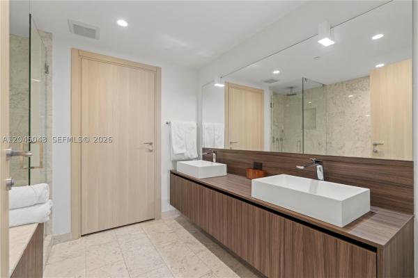 Brickell Flatiron, 1000 Brickell Plz #3803, Miami, Florida 33131, image 1