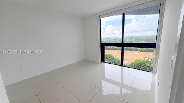 Doral, Florida 33166, image 1
