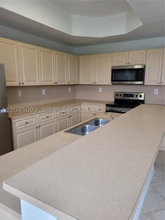 Hampton Isles, 10691 SW 6th St #804, Pembroke Pines, Florida 33025, image 2