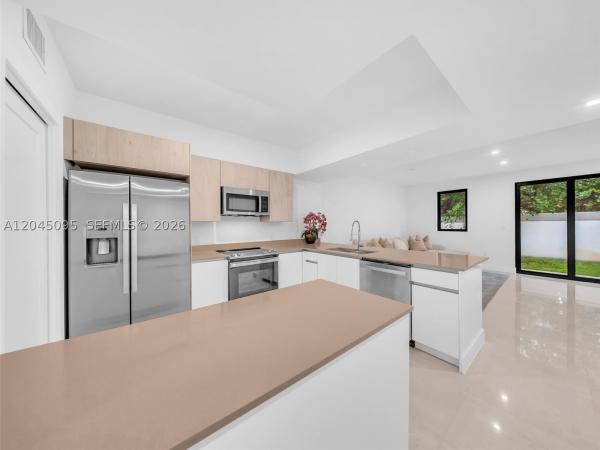 Oaks Place, 5505 W Oak Way, Dania Beach, Florida 33314, image 1