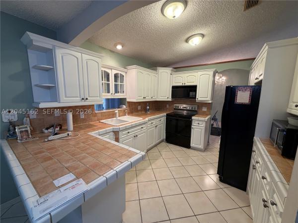 3262 SW 139th Pl, Unincorporated Dade County, Florida 33175, image 1