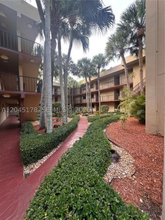 10845 SW 112th Ave #211, Unincorporated Dade County, Florida 33176, image 1
