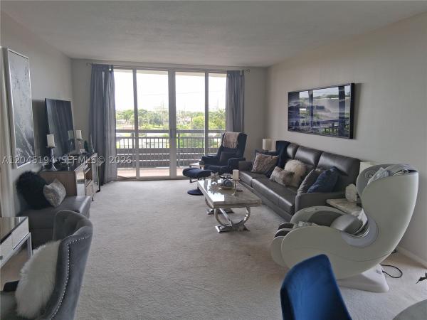 Starlite, 555 NW 4th Ave #4250, Boca Raton, Florida 33432, image 2