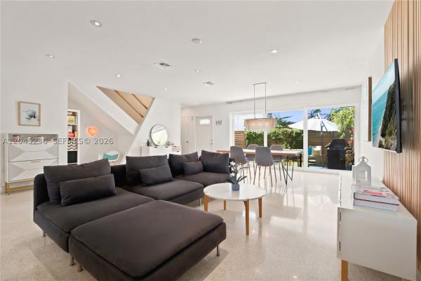 Park View Island, 7334 Gary Ave, Miami Beach, Florida 33141, image 2
