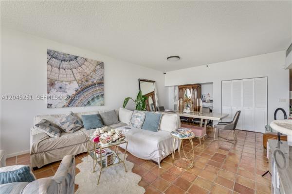 The EmeraldBay At Key Colony, 151 Crandon Blvd #600, Key Biscayne, Florida 33149, image 1