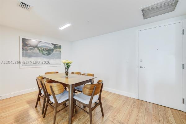 Wind, 350 S Miami Ave #2104, Miami, Florida 33130, image 2