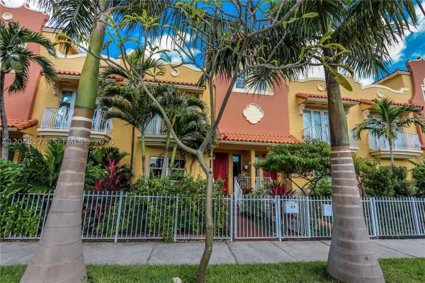 Harrison Street Villas, 1619 Harrison St, Hollywood, Florida 33020, image 1