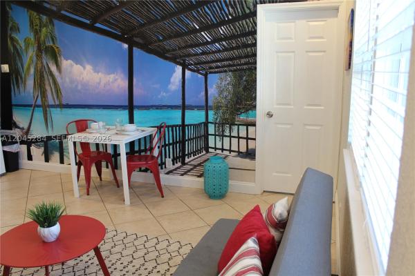 Pinewood Place, 620 SW 7th St #1-6, Fort Lauderdale, Florida 33315, image 2