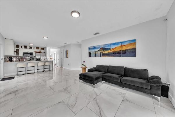 5542 NW 190th Ln, Miami Gardens, Florida 33055, image 3