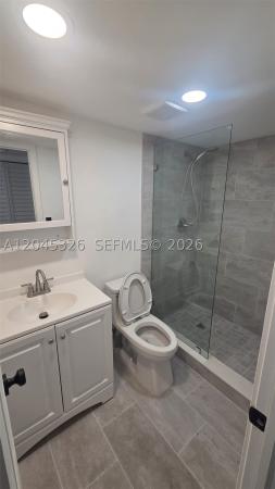Las Brisas At Country Club Of Miami, 7125 NW 186th St #B201, Hialeah, Florida 33015, image 2
