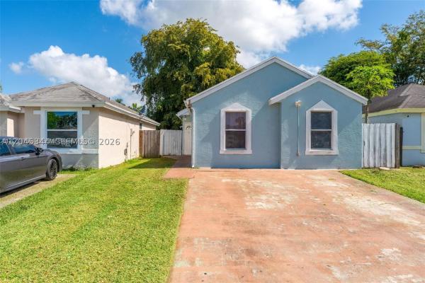 Villas Of Palm Bay, 768 SW 9th St, Florida City, Florida 33034, image 3