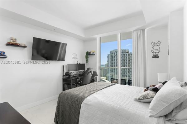 Met 1, 300 S Biscayne Blvd #T-2806, Miami, Florida 33131, image 2
