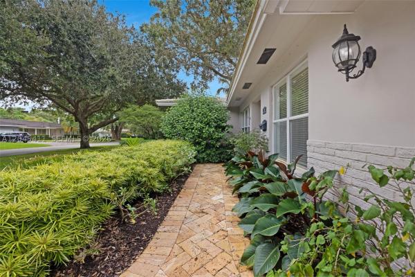 Coral Gables Country Club, 1246 Algardi Ave, Coral Gables, Florida 33146, image 3