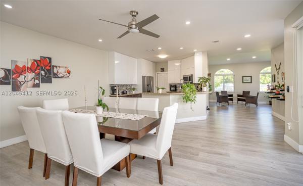 Classic Vista, Pembroke Pines, Florida 33028, image 2