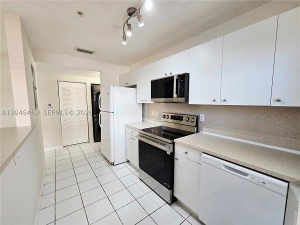 Gaso, 1627 NW 18th St #201, Miami, Florida 33125, image 3