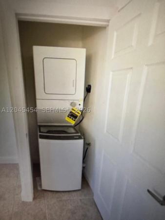 984 W 40th St #2, Hialeah, Florida 33012, image 2