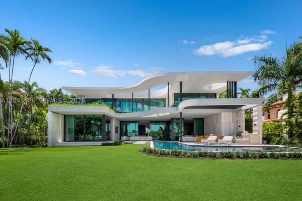 Hollywood Lakes, 1015 S Southlake Dr, Hollywood, Florida 33019, image 2