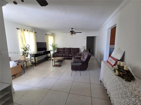 12061 SW 119th St, Unincorporated Dade County, Florida 33186, image 3