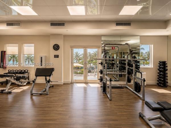 Green Diamond, 4775 Collins Ave #2407, Miami Beach, Florida 33140, image 1