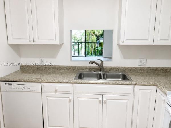 Capri Gardens, 11925 NE 2nd Ave #B315, North Miami, Florida 33161, image 2
