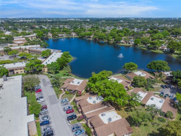 Ashbury House Of Carriage Hills, 201 Berkley Rd #104, Hollywood, Florida 33024, image 2