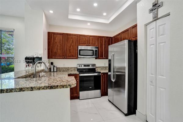 Paloma Lakes, 4760 Mimosa Pl #1001, Coconut Creek, Florida 33073, image 2