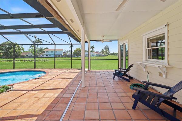14958 SW 143rd Pl, Unincorporated Dade County, Florida 33186, image 1