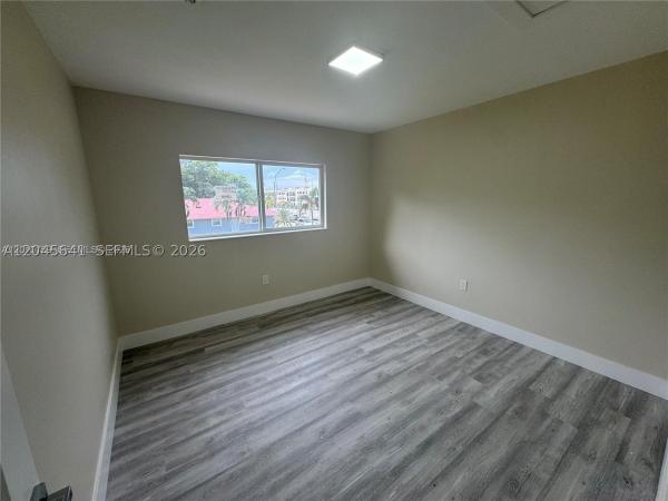 205 NW 159th St, Unincorporated Dade County, Florida 33169, image 2