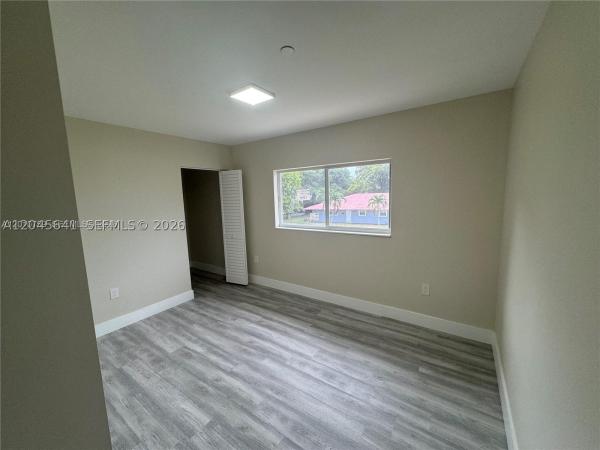 205 NW 159th St, Unincorporated Dade County, Florida 33169, image 1