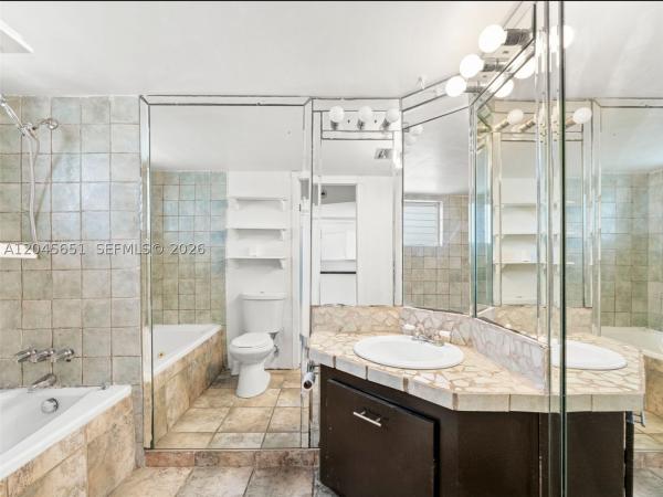18900 NE 14th Ave #D106, Unincorporated Dade County, Florida 33179, image 1