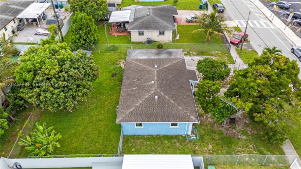 Myrtle Grove, 3030 NW 176th St, Miami Gardens, Florida 33056, image 2