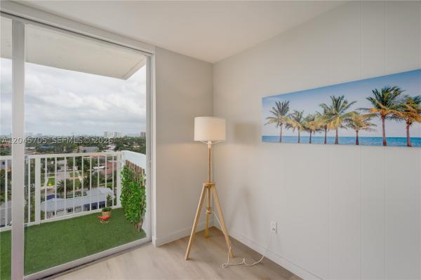 Keystone Towers, 2000 NE 135th St #908, North Miami, Florida 33181, image 2
