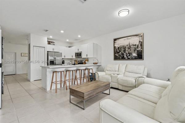 18102 SW 148th Rd, Unincorporated Dade County, Florida 33187, image 3